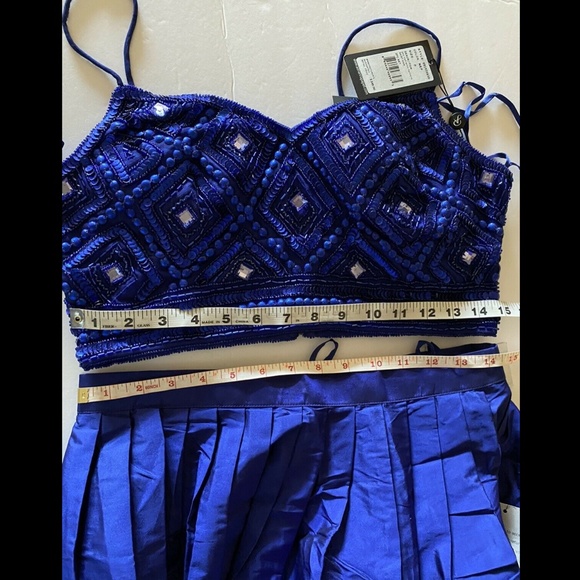 NWT Adrianna Papell Embellished Top Taffeta Size 8 - Picture 9 of 11